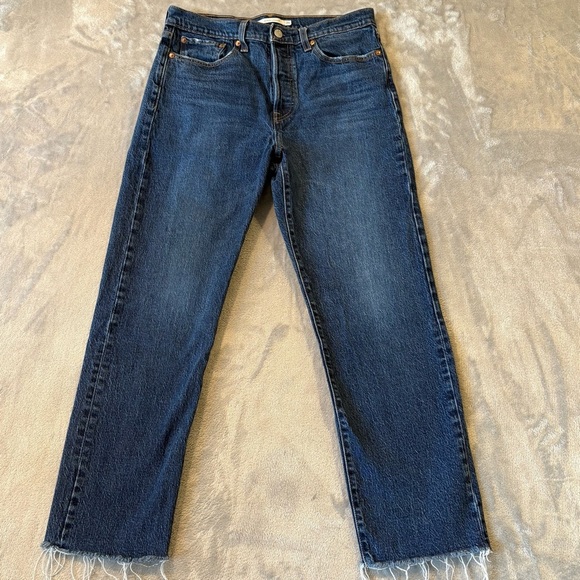 Levi’s Wedgie Straight Classic Blue Denim Jeans Wmn’s Sz 29 - Picture 1 of 10